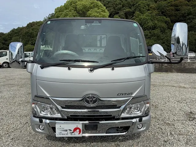 トヨタ ダイナ 2PG-GDY281(4WD)の写真2