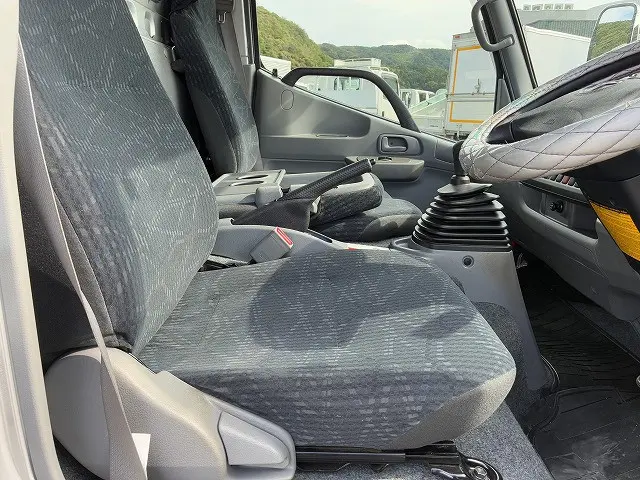 トヨタ ダイナ 2PG-GDY281(4WD)の写真29