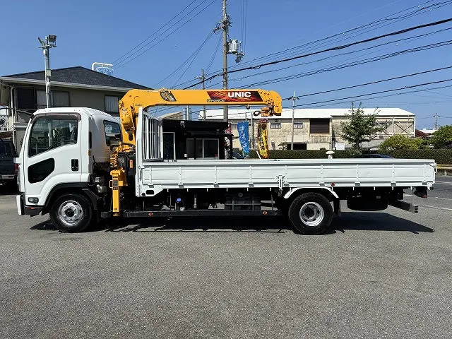 いすゞ フォワード 2PG-FRR90S2(2WD)の写真4