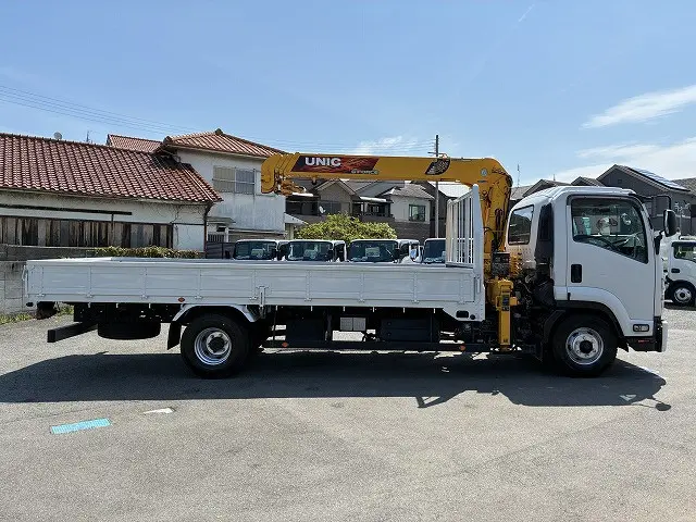 いすゞ フォワード 2PG-FRR90S2(2WD)の写真5