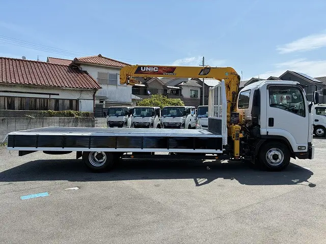 いすゞ フォワード 2PG-FRR90S2(2WD)の写真12