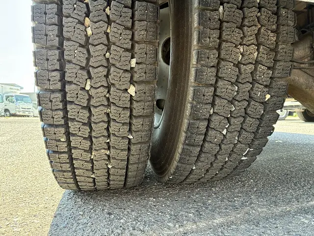 いすゞ フォワード 2PG-FRR90S2(2WD)の写真26