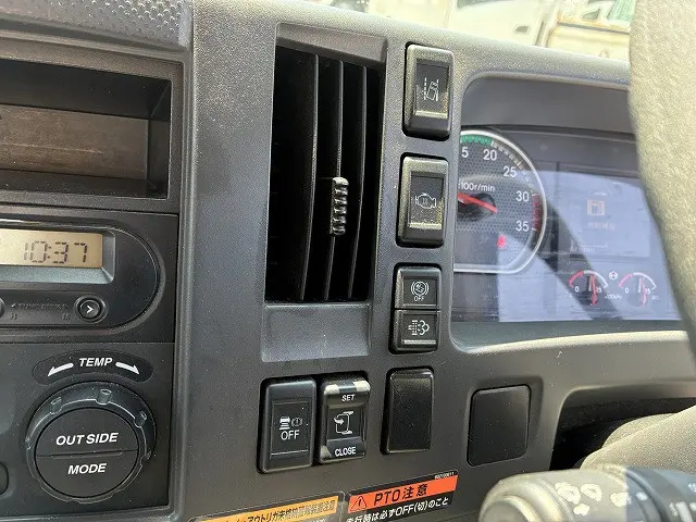いすゞ フォワード 2PG-FRR90S2(2WD)の写真35