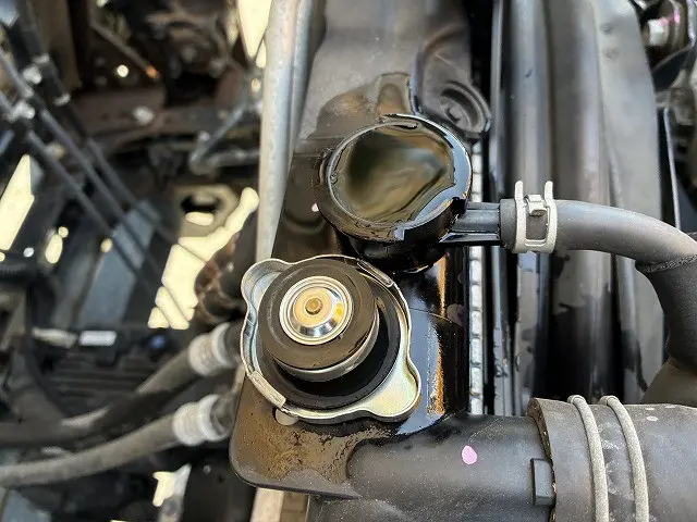 いすゞ フォワード 2PG-FRR90S2(2WD)の写真41