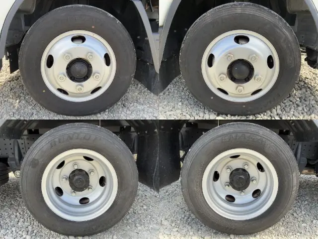 三菱 キャンター 2RG-FBAV0(2WD)の写真17