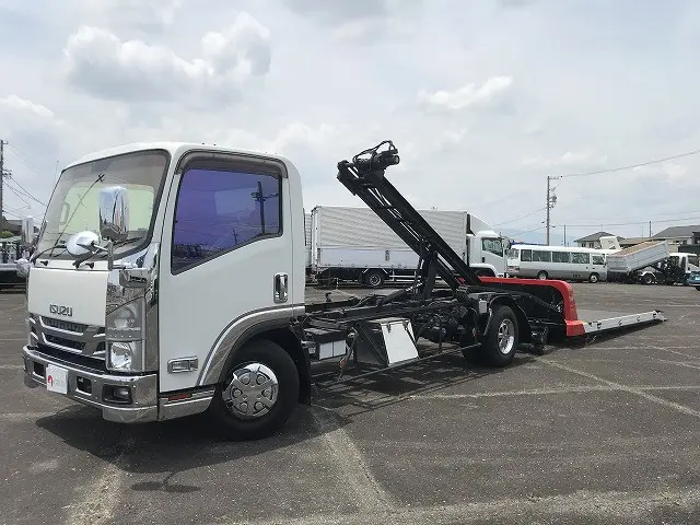 いすゞ エルフ 2RG-NPR88YN(2WD)の写真1