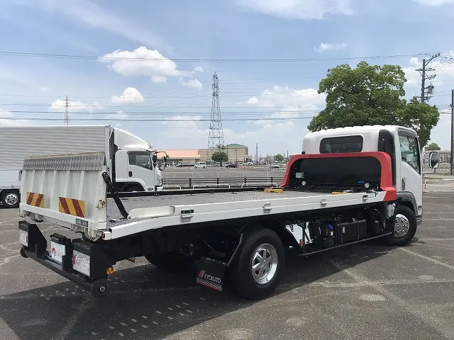 いすゞ エルフ 2RG-NPR88YN(2WD)の写真13