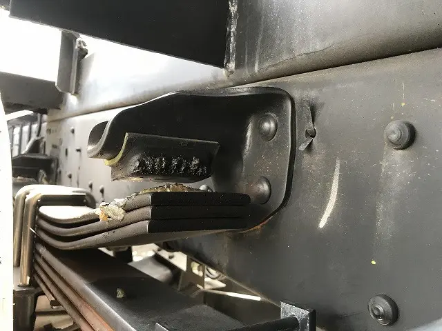 いすゞ エルフ 2RG-NPR88YN(2WD)の写真42