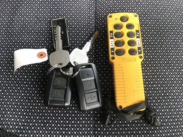 いすゞ エルフ 2RG-NPR88YN(2WD)の写真50
