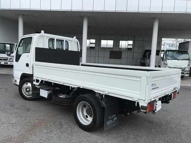 いすゞ エルフ TPG-NKR85A(2WD)の写真4