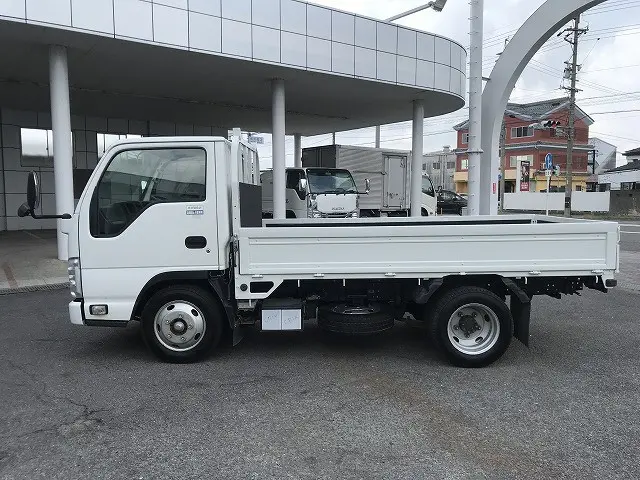 いすゞ エルフ TPG-NKR85A(2WD)の写真7