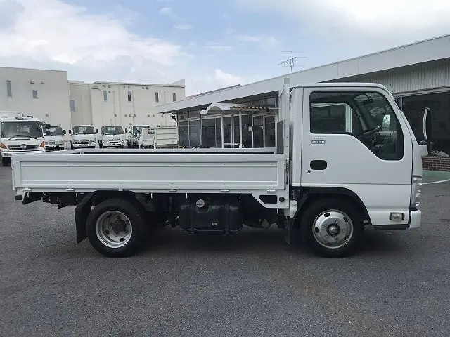 いすゞ エルフ TPG-NKR85A(2WD)の写真8