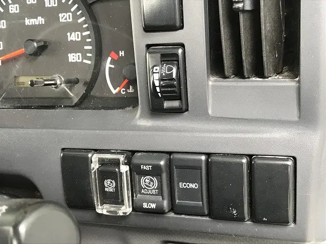 いすゞ エルフ TPG-NKR85A(2WD)の写真30