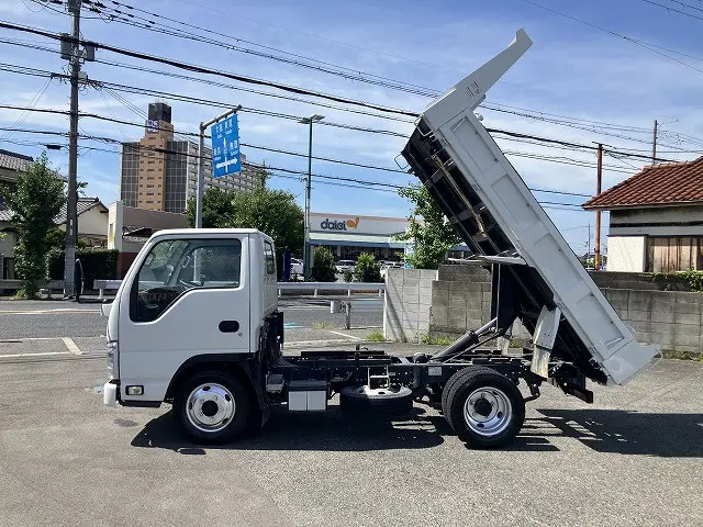 いすゞ エルフ TPG-NJR85AN(2WD)の写真4