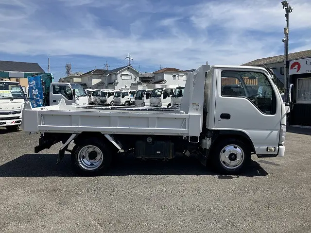 いすゞ エルフ TPG-NJR85AN(2WD)の写真12