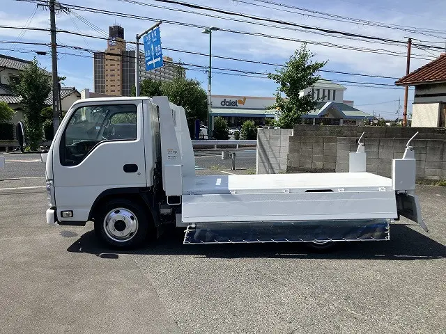 いすゞ エルフ TPG-NJR85AN(2WD)の写真18