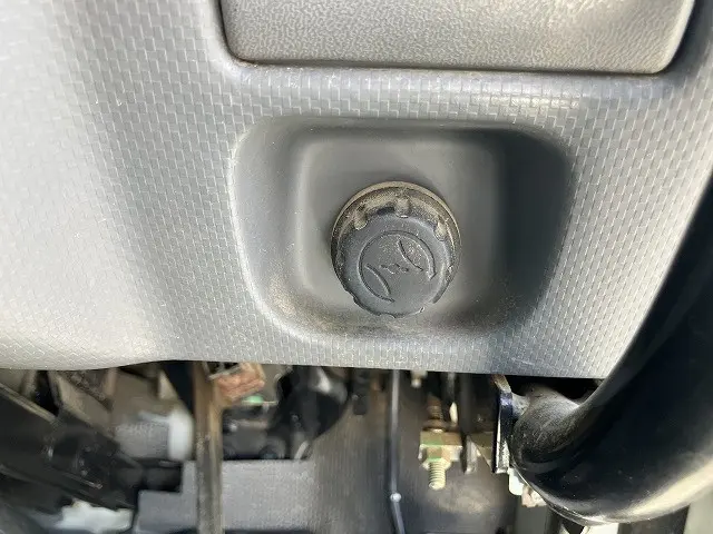 いすゞ エルフ TPG-NJR85AN(2WD)の写真39