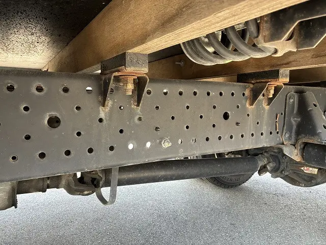 いすゞ エルフ TPG-NLR85AR(2WD)の写真16