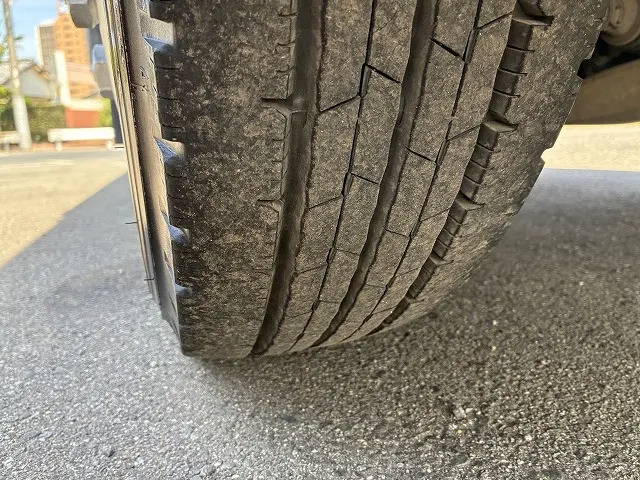 いすゞ エルフ TPG-NLR85AR(2WD)の写真21