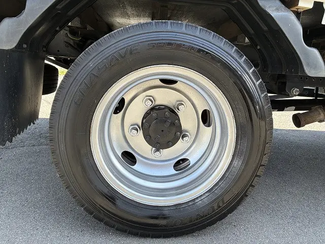 いすゞ エルフ TPG-NLR85AR(2WD)の写真26