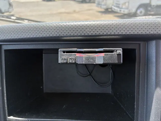 いすゞ エルフ TPG-NLR85AR(2WD)の写真36