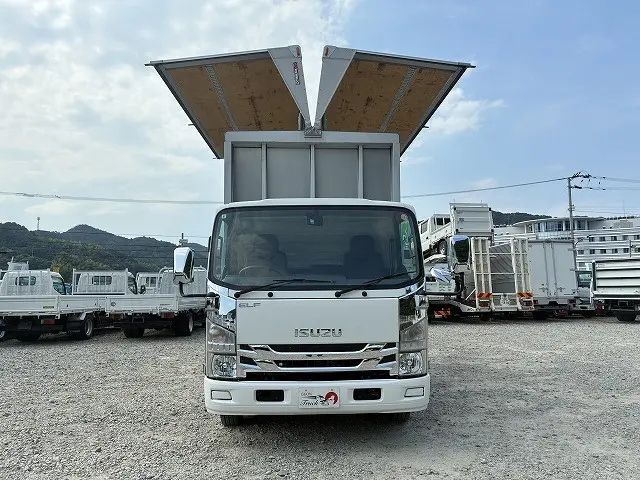 いすゞ エルフ TPG-NPR85AN(2WD)の写真2
