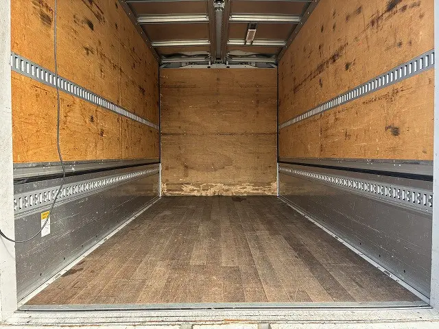いすゞ エルフ TPG-NPR85AN(2WD)の写真18