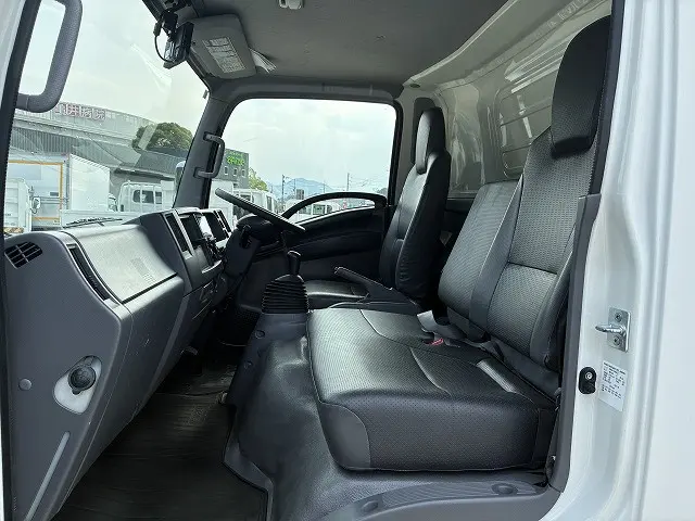 いすゞ エルフ TPG-NPR85AN(2WD)の写真38