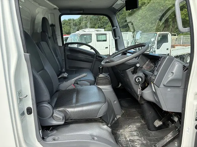 いすゞ エルフ TPG-NPR85AN(2WD)の写真39