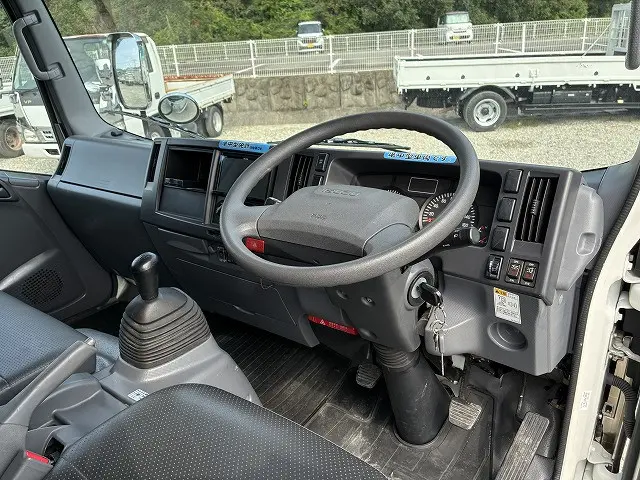 いすゞ エルフ TPG-NPR85AN(2WD)の写真40