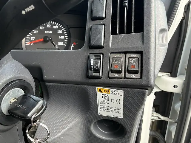 いすゞ エルフ TPG-NPR85AN(2WD)の写真45
