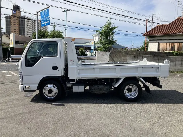 いすゞ エルフ TPG-NJR85AN(2WD)の写真11