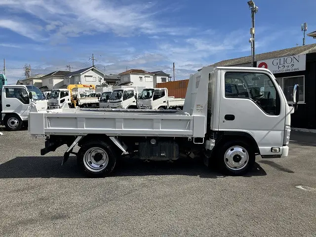 いすゞ エルフ TPG-NJR85AN(2WD)の写真12