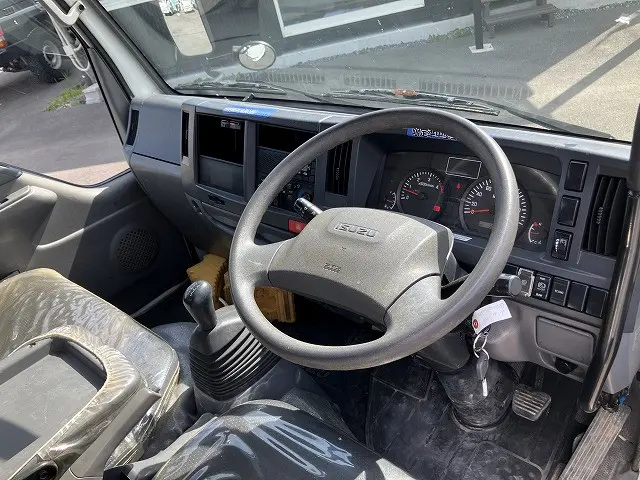 いすゞ エルフ TPG-NJR85AN(2WD)の写真37