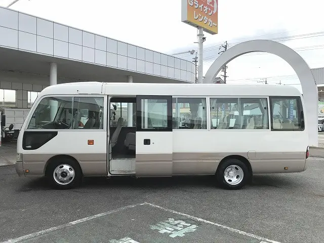トヨタ コースター PDG-XZB50(2WD)の写真10
