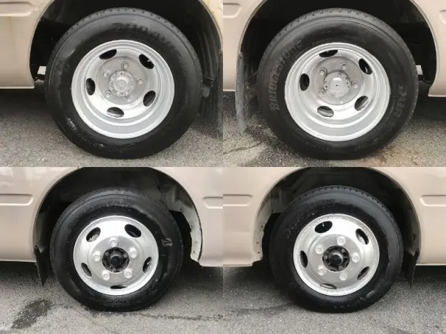 トヨタ コースター PDG-XZB50(2WD)の写真17