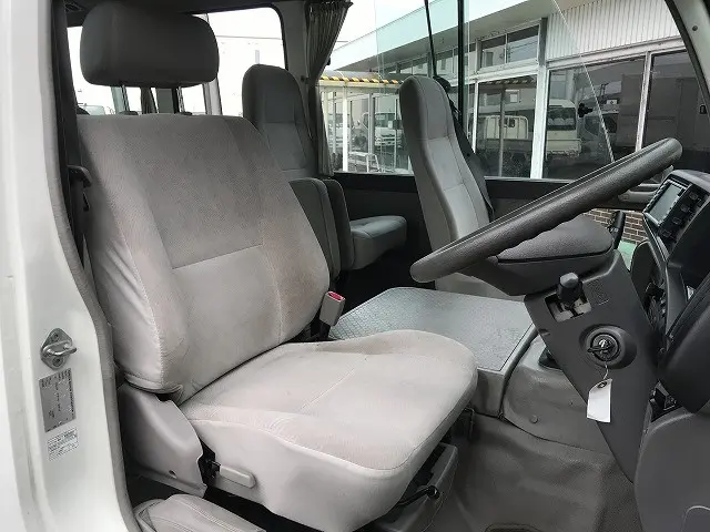 トヨタ コースター PDG-XZB50(2WD)の写真25