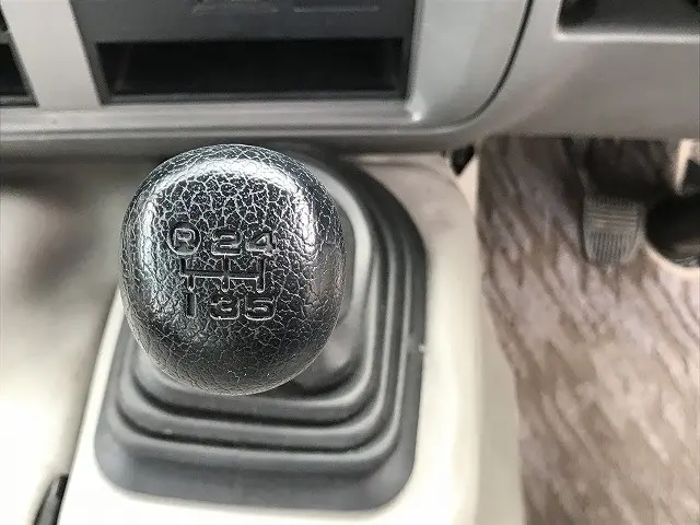 トヨタ コースター PDG-XZB50(2WD)の写真29