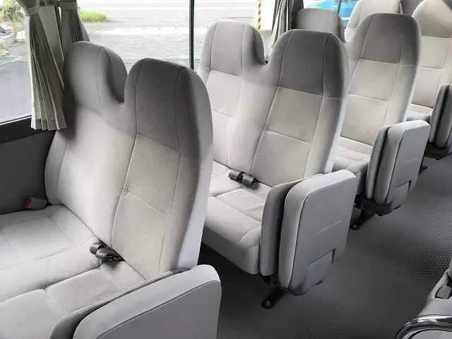 トヨタ コースター PDG-XZB50(2WD)の写真40