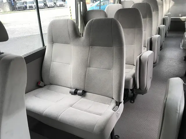 トヨタ コースター PDG-XZB50(2WD)の写真41