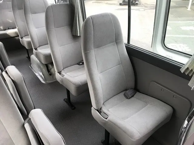 トヨタ コースター PDG-XZB50(2WD)の写真43