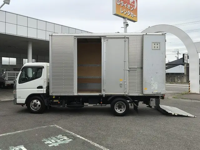 三菱 キャンター TPG-FEA50(2WD)の写真11