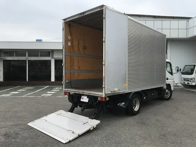 三菱 キャンター TPG-FEA50(2WD)の写真15