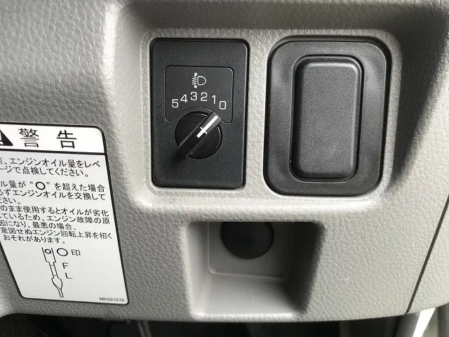 三菱 キャンター TPG-FEA50(2WD)の写真36