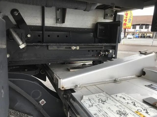 三菱 キャンター TPG-FEA50(2WD)の写真47