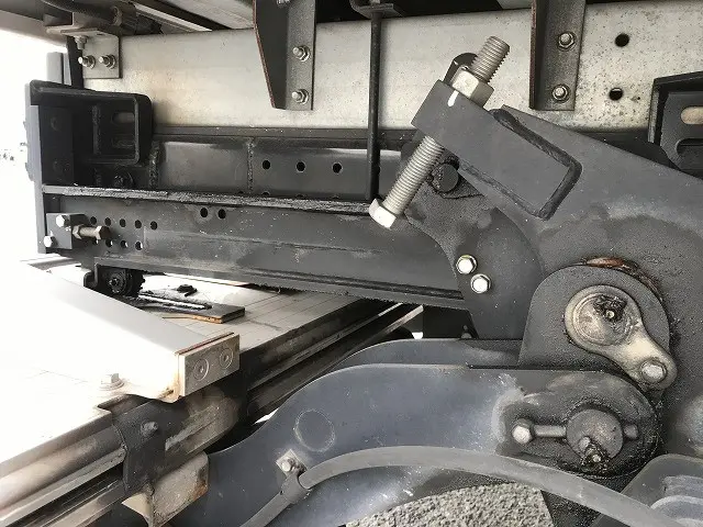 三菱 キャンター TPG-FEA50(2WD)の写真48