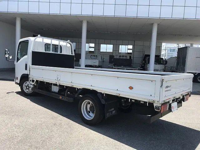 いすゞ エルフ TPG-NLR85AR(2WD)の写真4