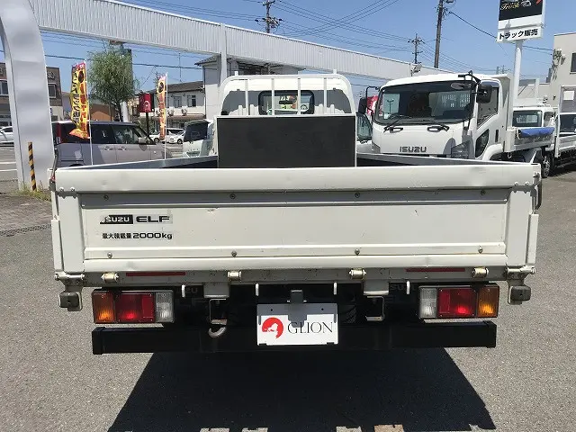 いすゞ エルフ TPG-NLR85AR(2WD)の写真5