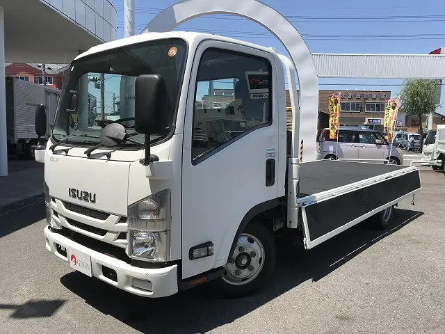 いすゞ エルフ TPG-NLR85AR(2WD)の写真9