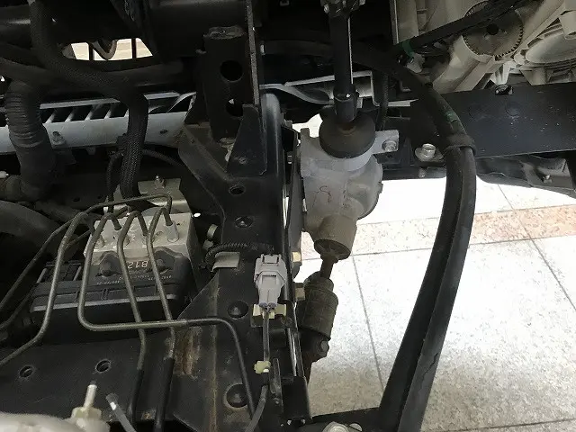 いすゞ エルフ TPG-NLR85AR(2WD)の写真23